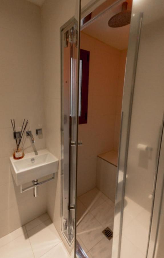 Borgo Pinti Suites Le Stanze Dei Nobili Florenz Exterior foto